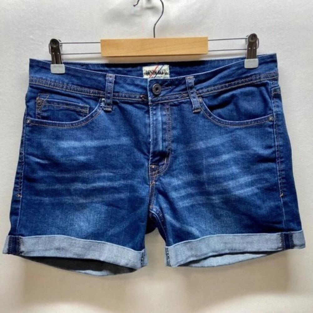 Denim BLVD Los Angeles Shorts Women's 29 Blue Cuffed Bermuda Denim 5" Inseam EUC
